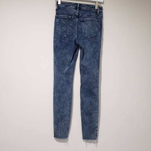 Fashion Nova Acid Wash Button-Fly High Rise Skinny Jeans Size 1 - Picture 4 of 11